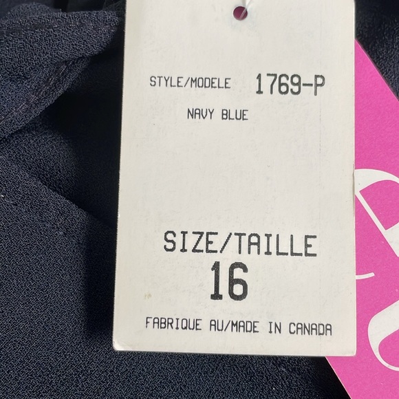 Stylish, navy blue maxi wrap skirt, size 16 petite by S. C. basics - Picture 9 of 10
